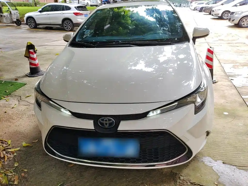 Levin Dual Engine 1.8 H E-CVT Luxury CN-VI