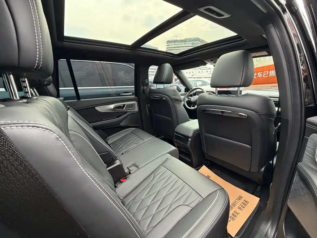 GAC Trumpchi GS8 Navigator Series 2.0 TGDI 4 WD Supreme (7-seat)