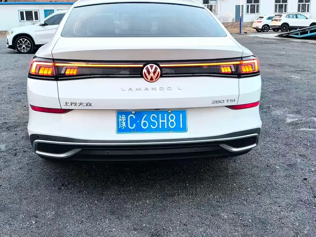 Lamando Lamando L 280 TSI DSG Spicy Cool