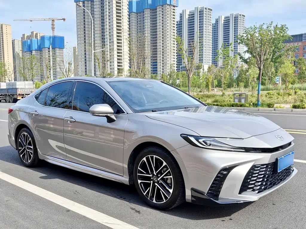 Camry Dual Engine 2.0 HSE Sport Lite