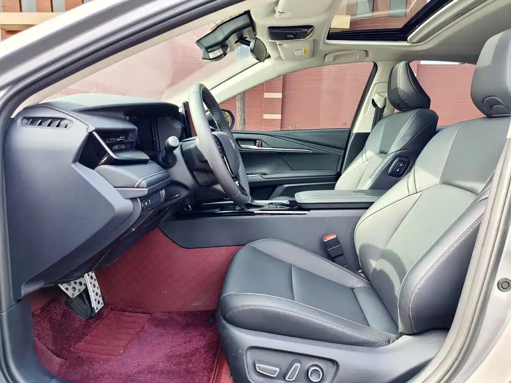 Camry Dual Engine 2.0 HSE Sport Lite