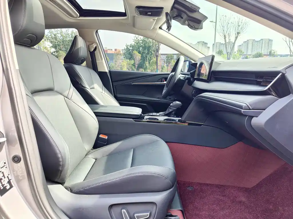 Camry Dual Engine 2.0 HSE Sport Lite