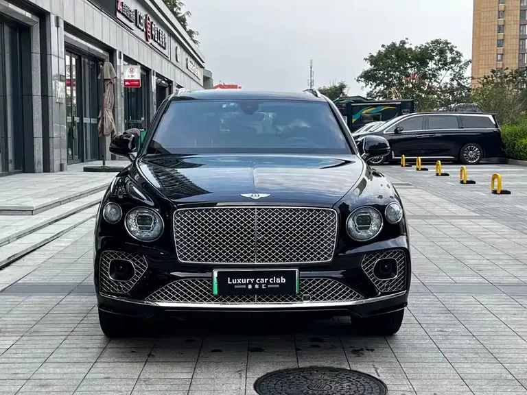 Bentley Bentayga PHEV 3.0 T PHEV