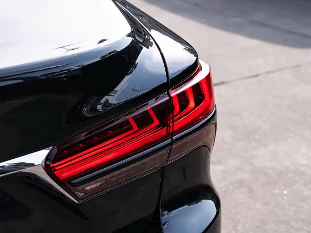 Lexus LS 500 h Luxury