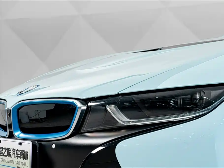 BMW i8 Standard