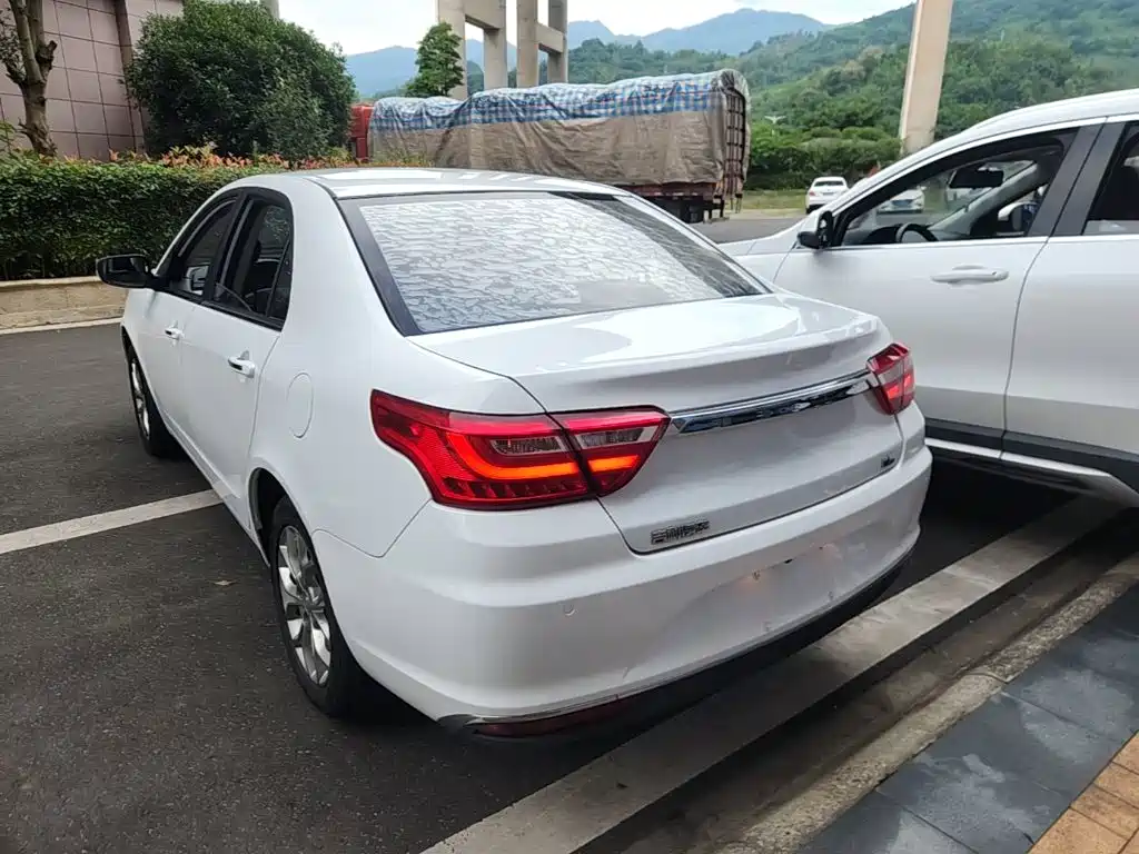 Vision 1.5 L Manual Happy