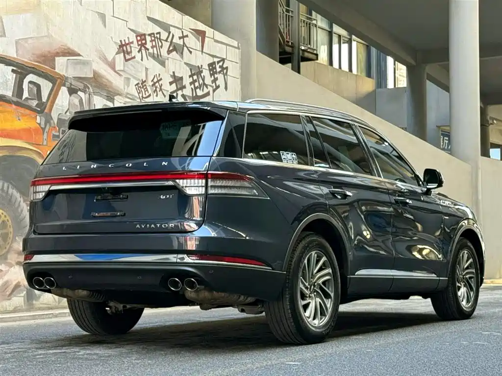 Aviator 3.0 T V6 4 WD Premium