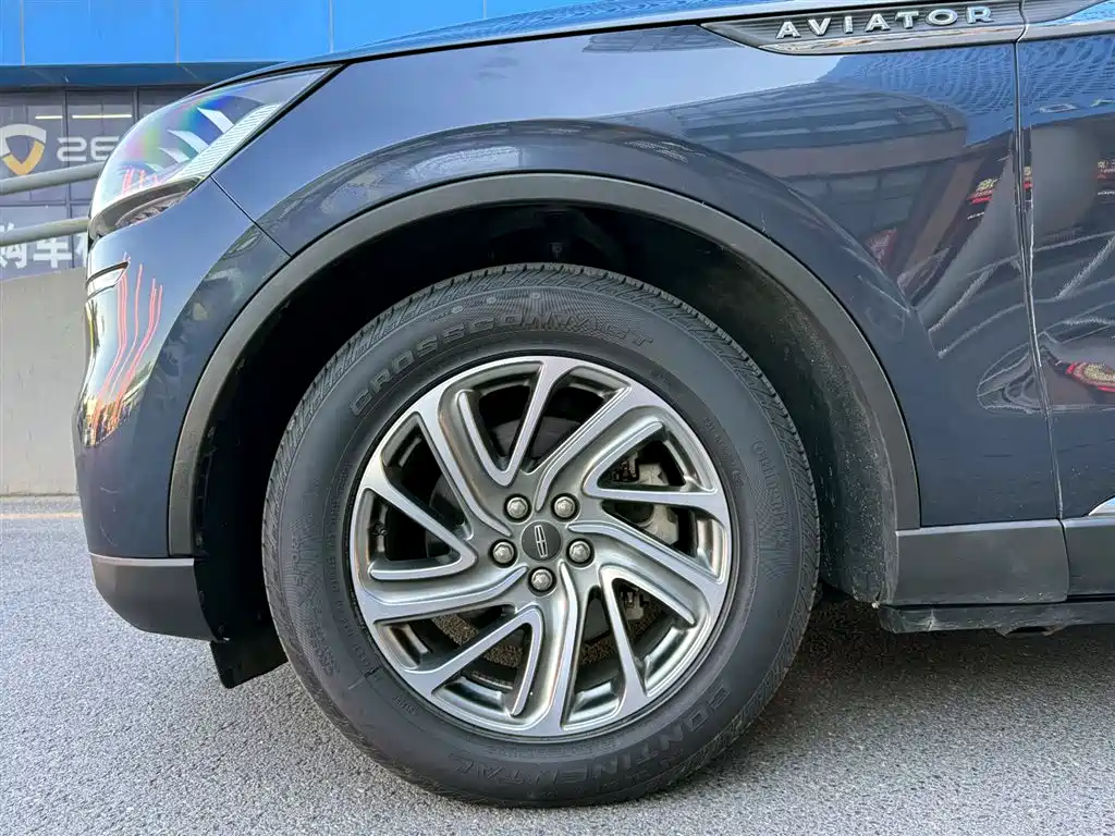 Aviator 3.0 T V6 4 WD Premium