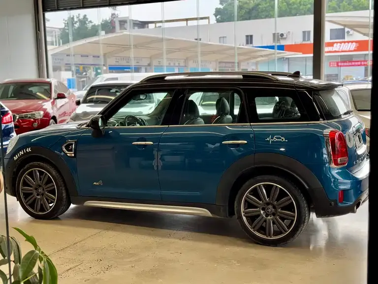 MINI COUNTRYMAN 2.0 T COOPER S ALL4 Traveller