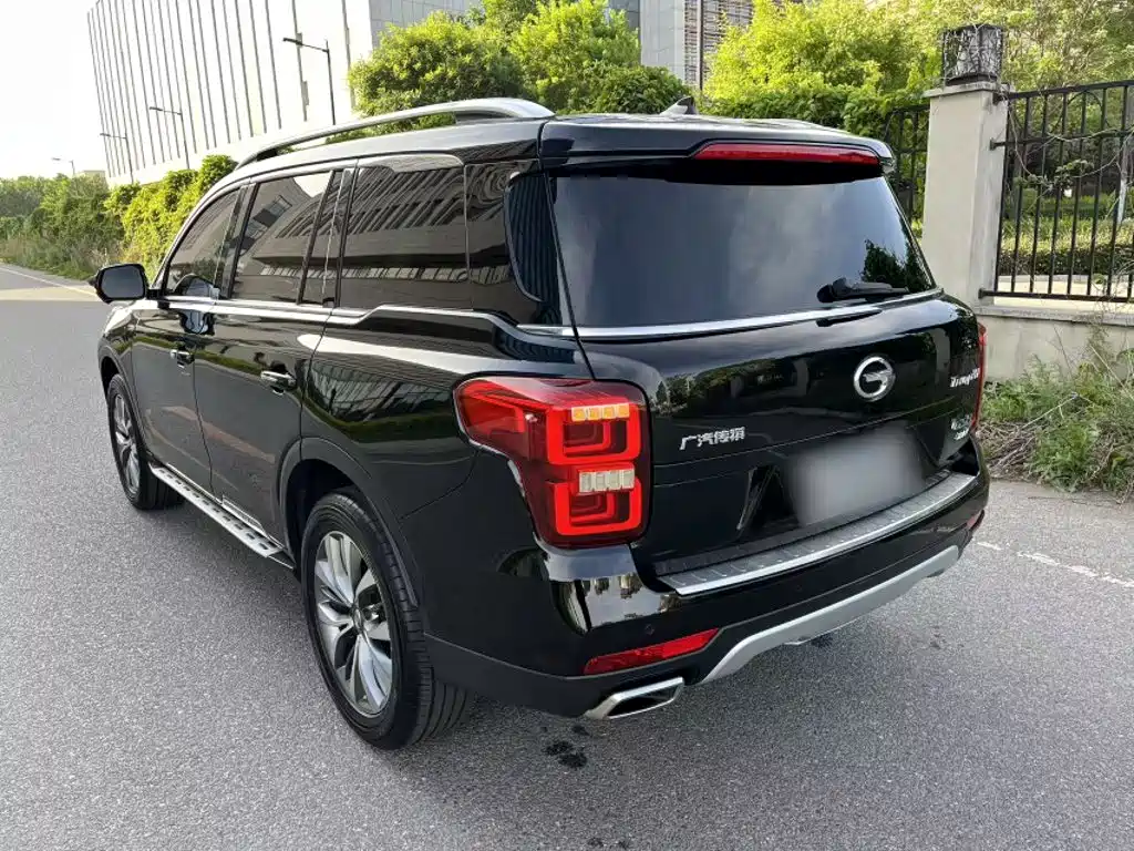GAC Trumpchi GS8 320 T 2 WD Luxury Connected (7-seat)