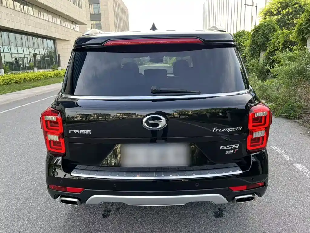 GAC Trumpchi GS8 320 T 2 WD Luxury Connected (7-seat)
