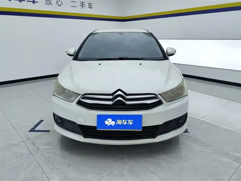 Citroën C-Quatre Sedan 1.6 L Manual Fashionable