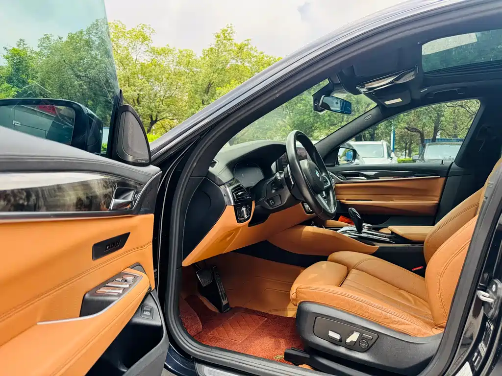 BMW 6 Series GT 630 i M Sport Package
