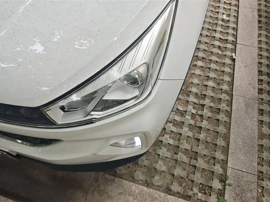 Wuling Hongguang S3 1.5 L Manual Luxury CN-V