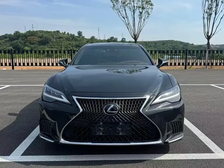Lexus LS 500 h Executive