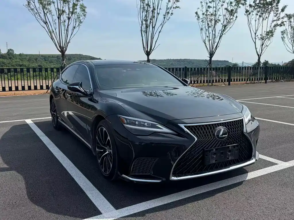 Lexus LS 500 h Executive