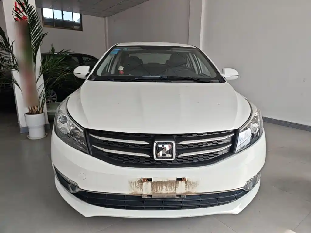 Zotye Z500 众泰Z500 2015款 1.5 T 手动尊贵型