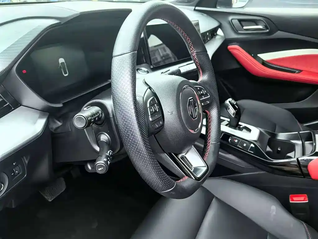 MG5 300 TGI DCT Youth Luxury Trend