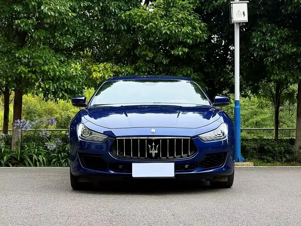 Ghibli 3.0 T Standard