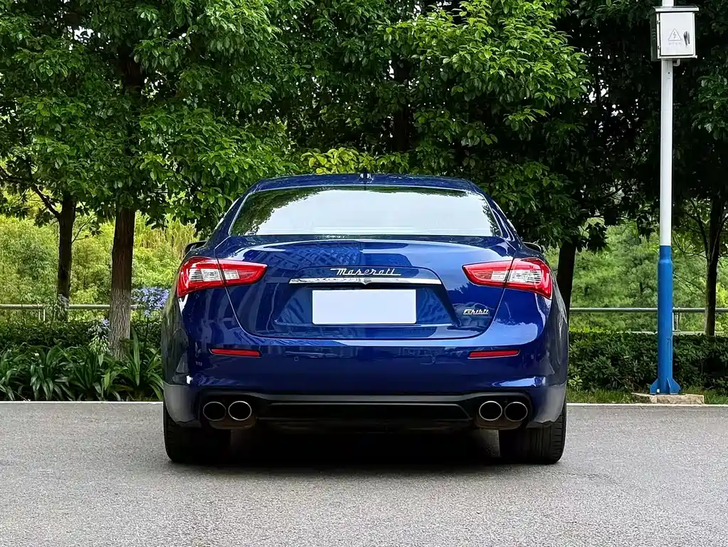Ghibli 3.0 T Standard