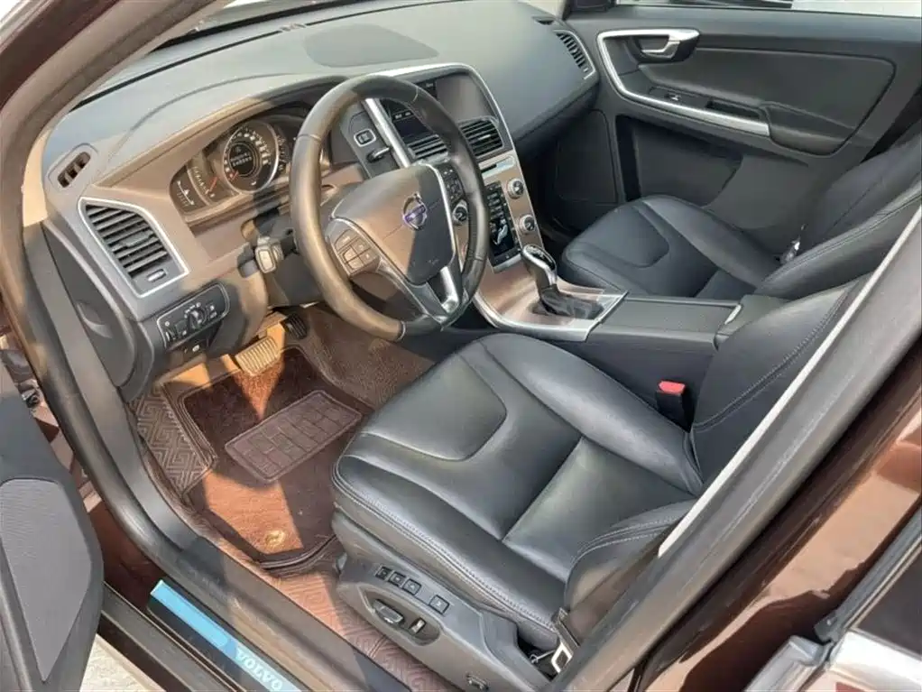 Volvo XC60 T5 AWD Smart Progress Upgraded