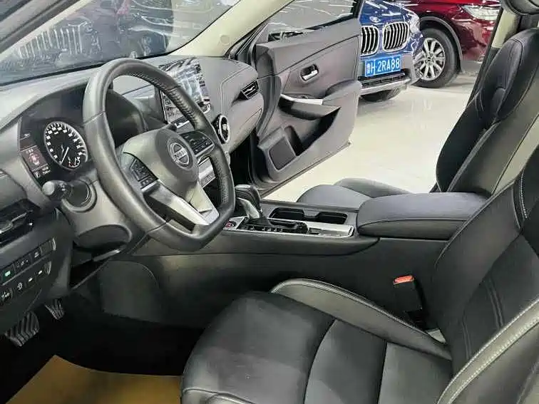 Sylphy 1.6 L XL CVT Joy