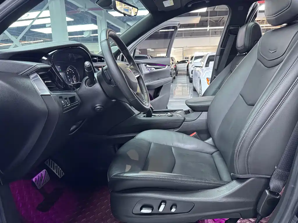 Cadillac XT6 2.0 T 6-seat 4 WD Luxury