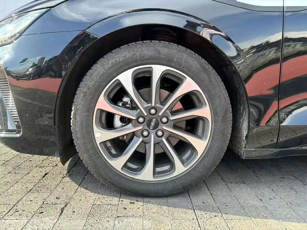 Lincoln Z 2.0 T Premium Style