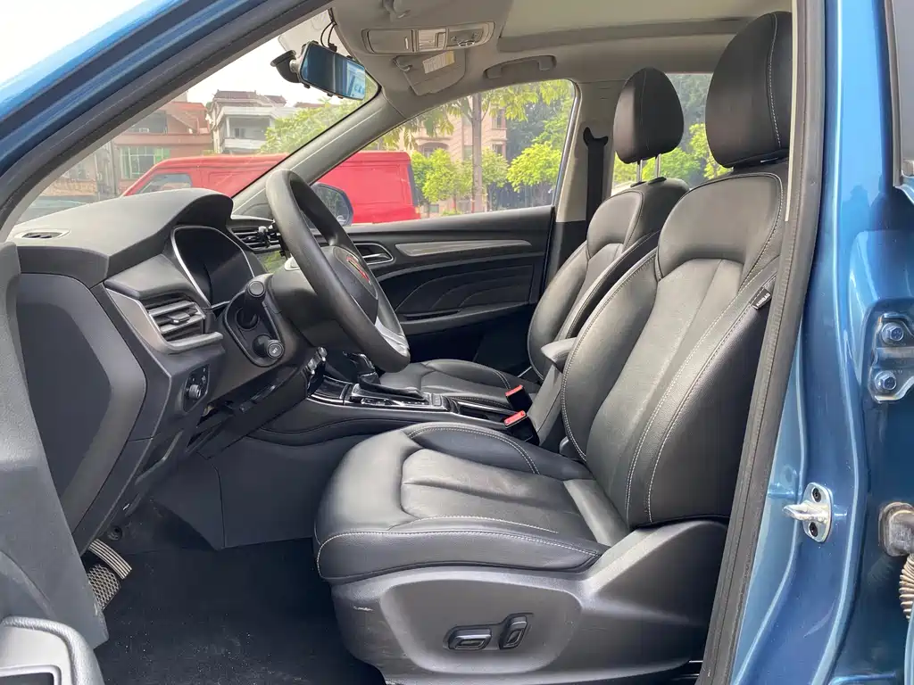 Roewe RX3 1.6 L CVT Flagship