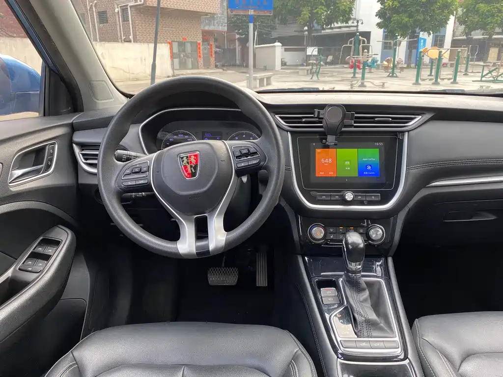 Roewe RX3 1.6 L CVT Flagship