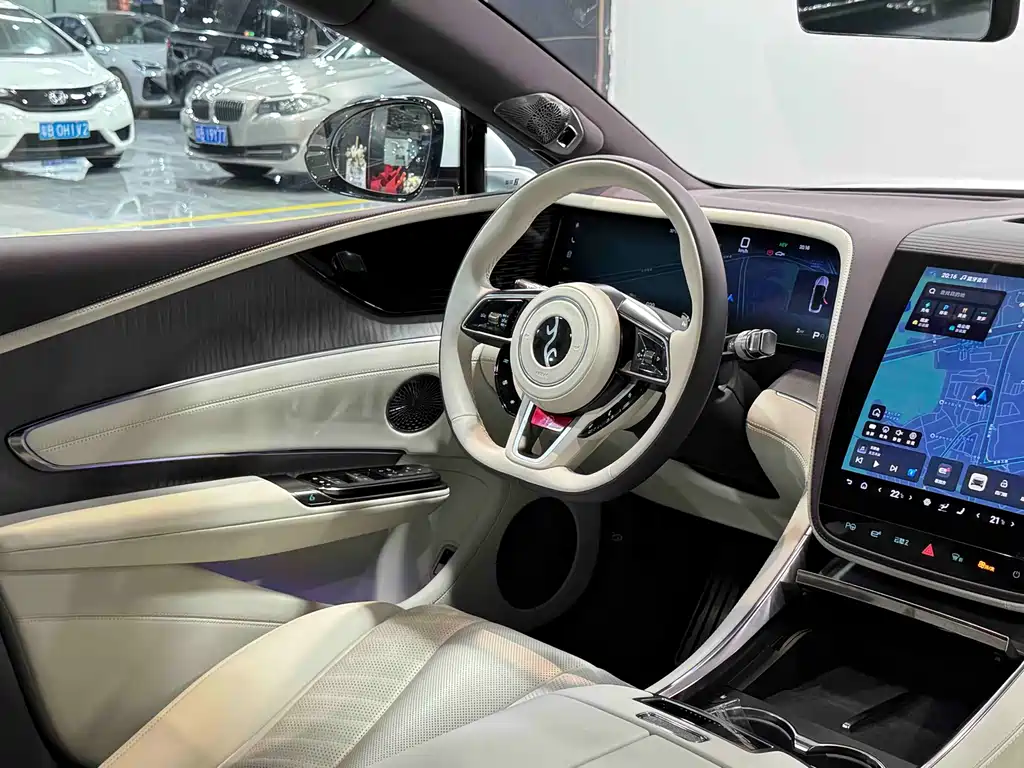 Yangwang U7 PHEV 5-seat Luxury