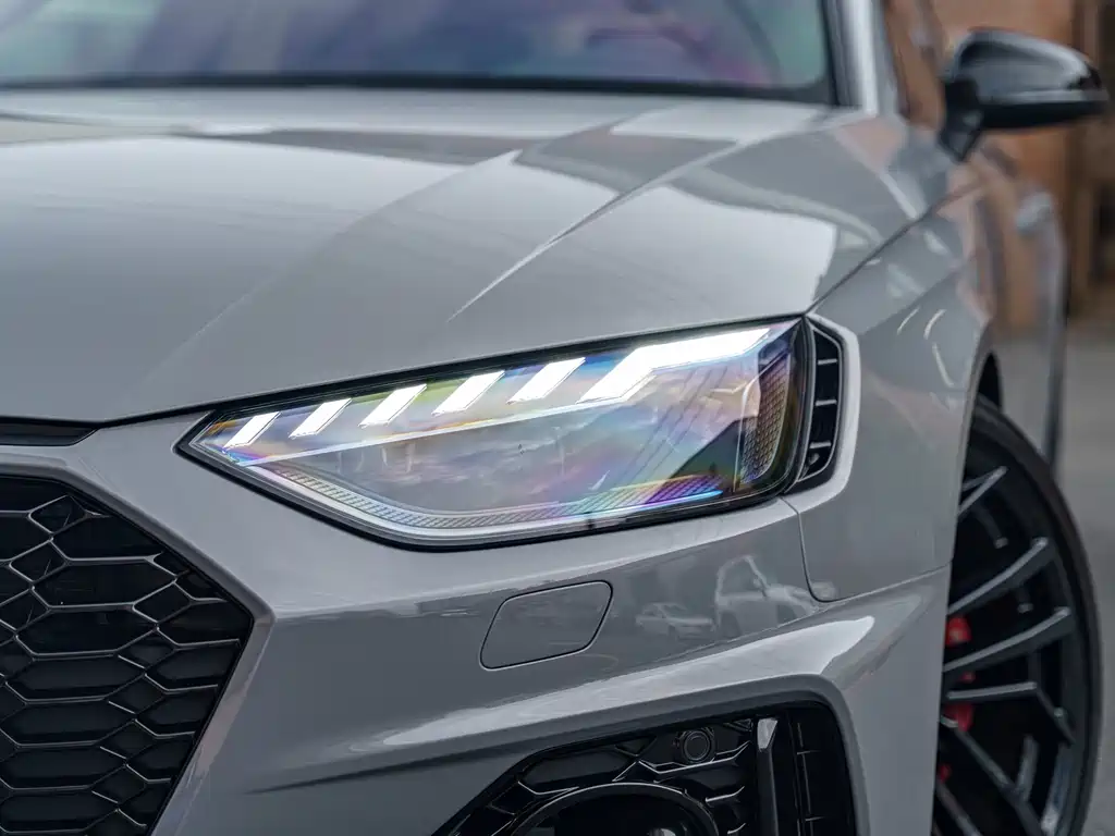 Audi RS 4 RS4 Avant Obsidian