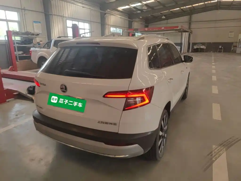 Karoq TSI280 Luxury CN-V