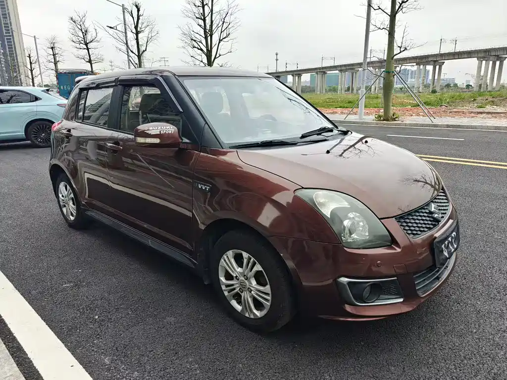 Swift 1.5 L Manual Standard
