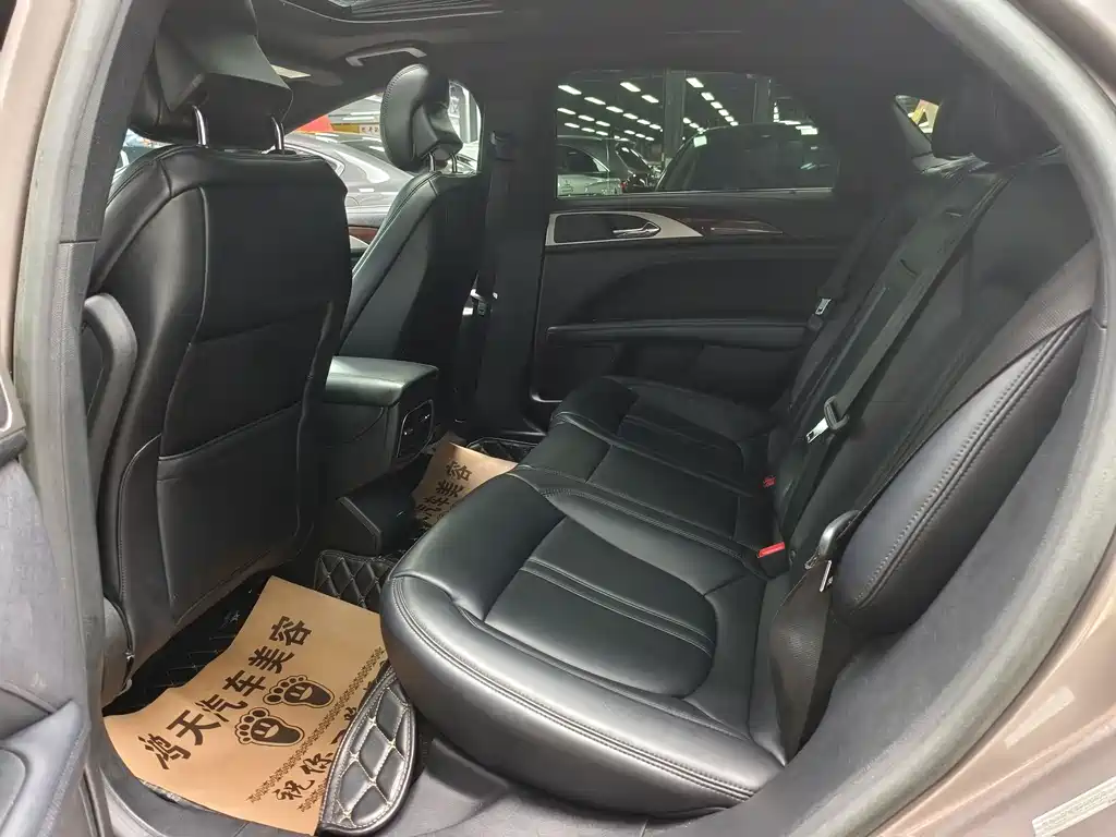 Lincoln MKZ 2.0 T Premium CN-V