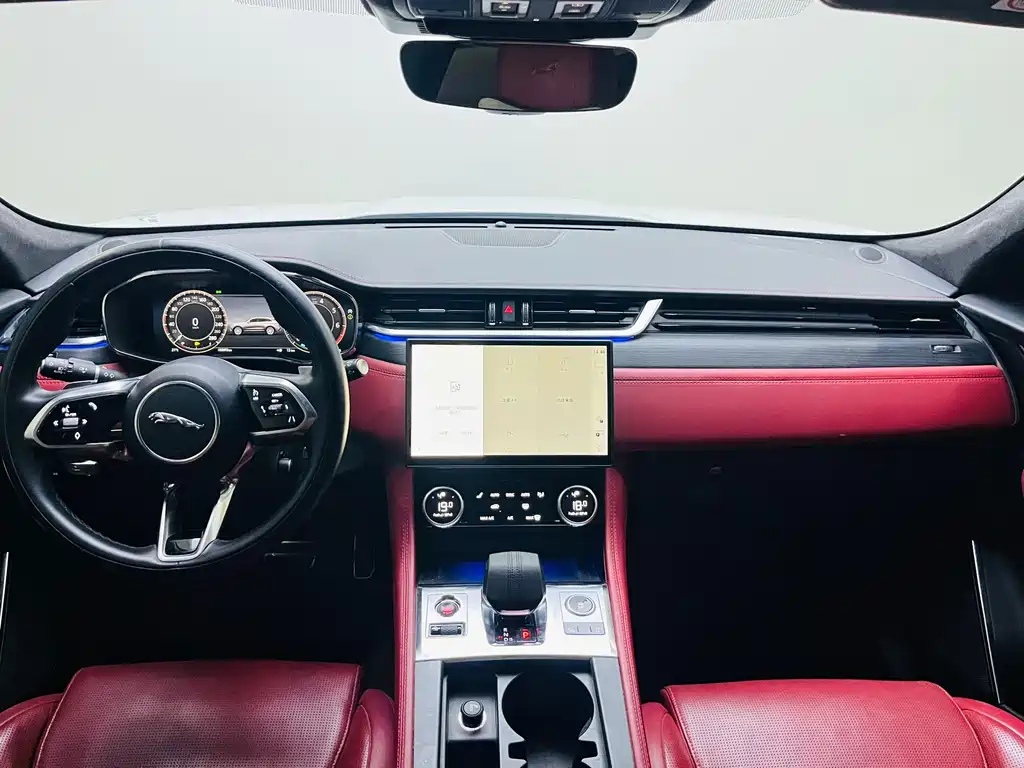 Jaguar F-PACE P250 HSE
