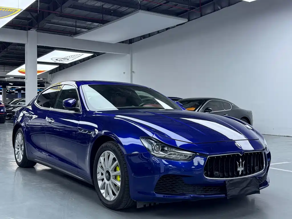 Ghibli 3.0 T Standard