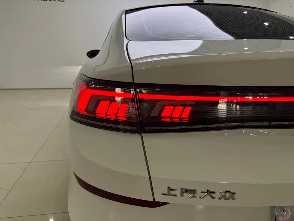 Lamando Lamando L 280 TSI DSG Spicy Cool