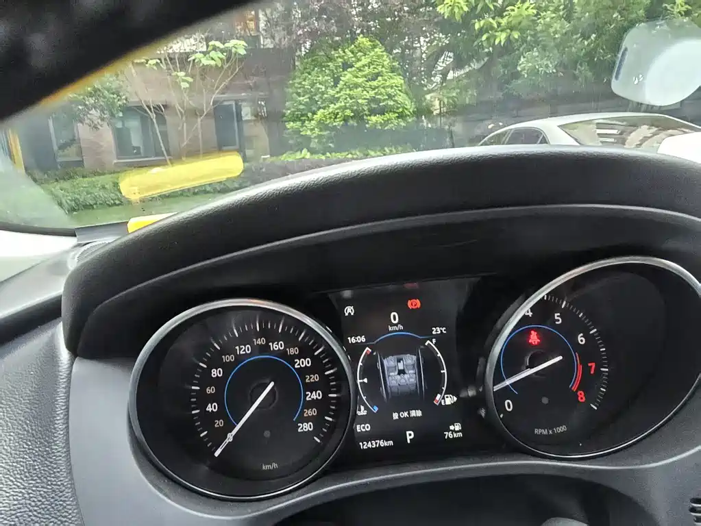Jaguar F-PACE 2.0 T 2 WD Urban Premium