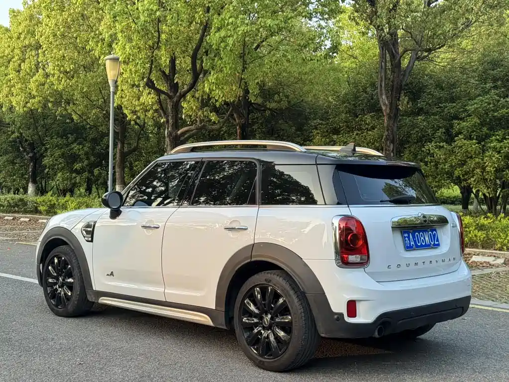 MINI COUNTRYMAN 1.5 T COOPER ALL4 Traveller