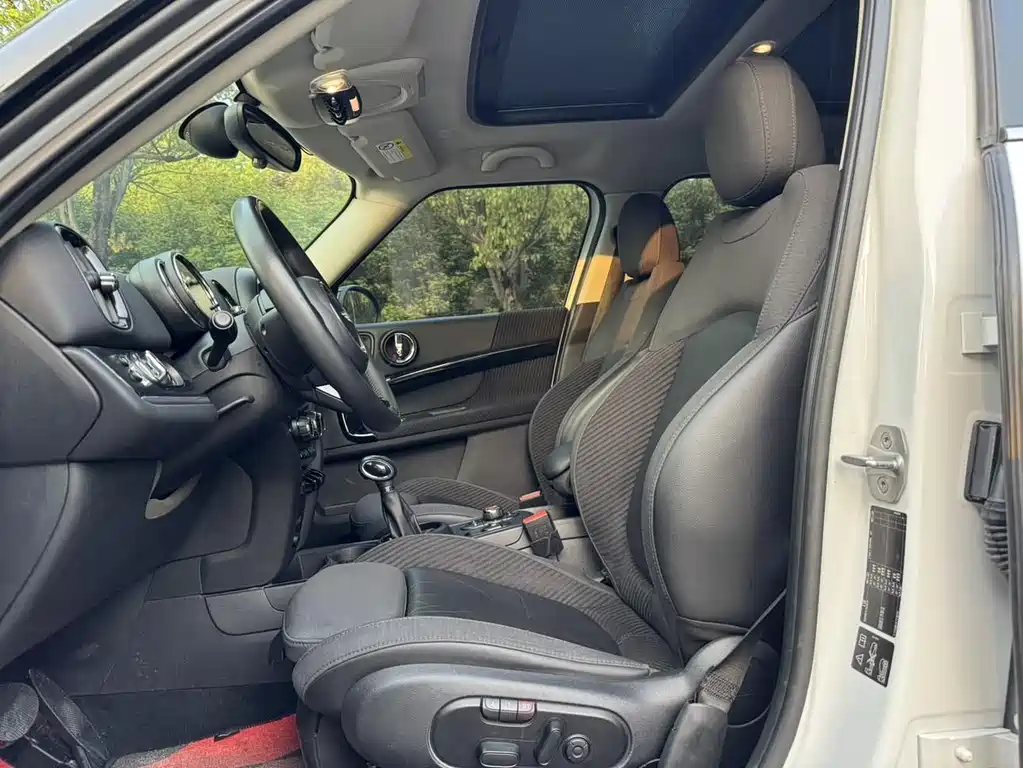 MINI COUNTRYMAN 1.5 T COOPER ALL4 Traveller