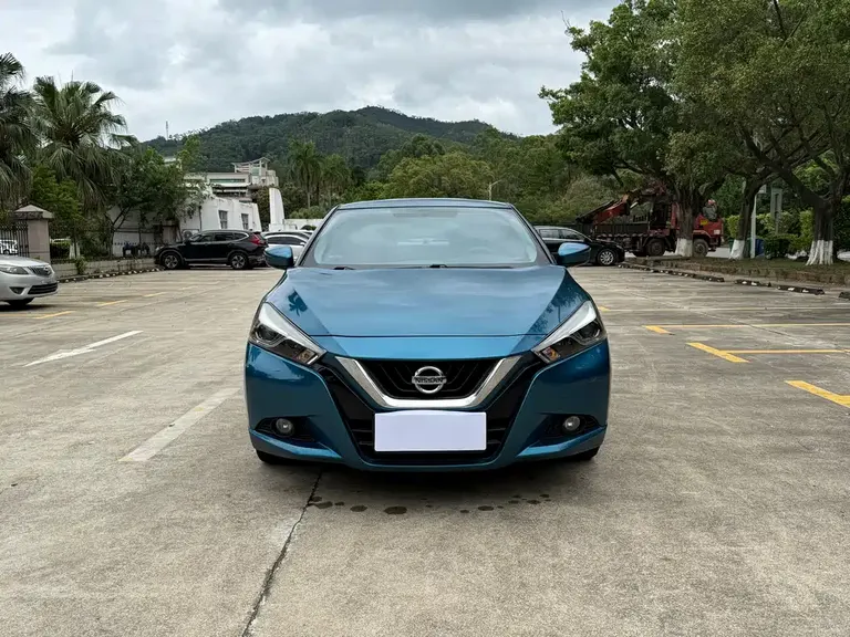 Nissan Lannia 1.6 L CVT Smart Cool