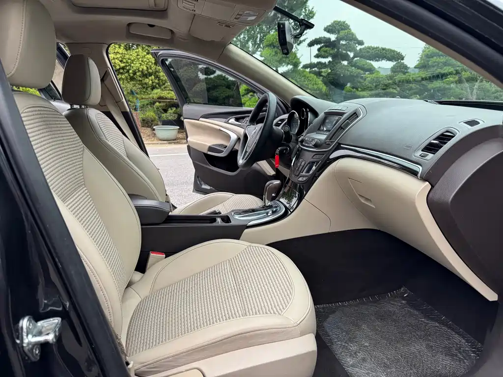 Regal 2.0 L Leading Fashion