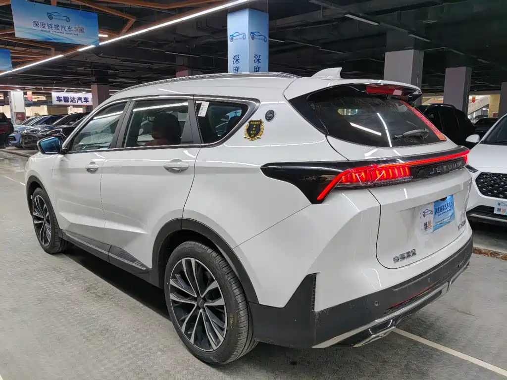 Jetour X70 PLUS 1.5 T Flagship 5-seat