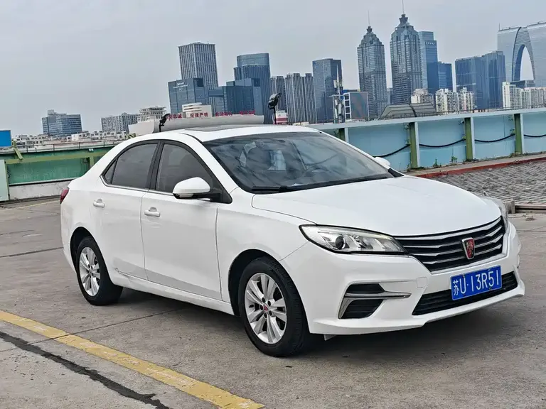 Roewe 360 PLUS 1.5 L Auto Premium