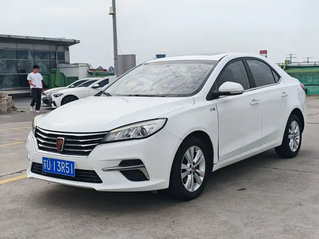 Roewe 360 PLUS 1.5 L Auto Premium