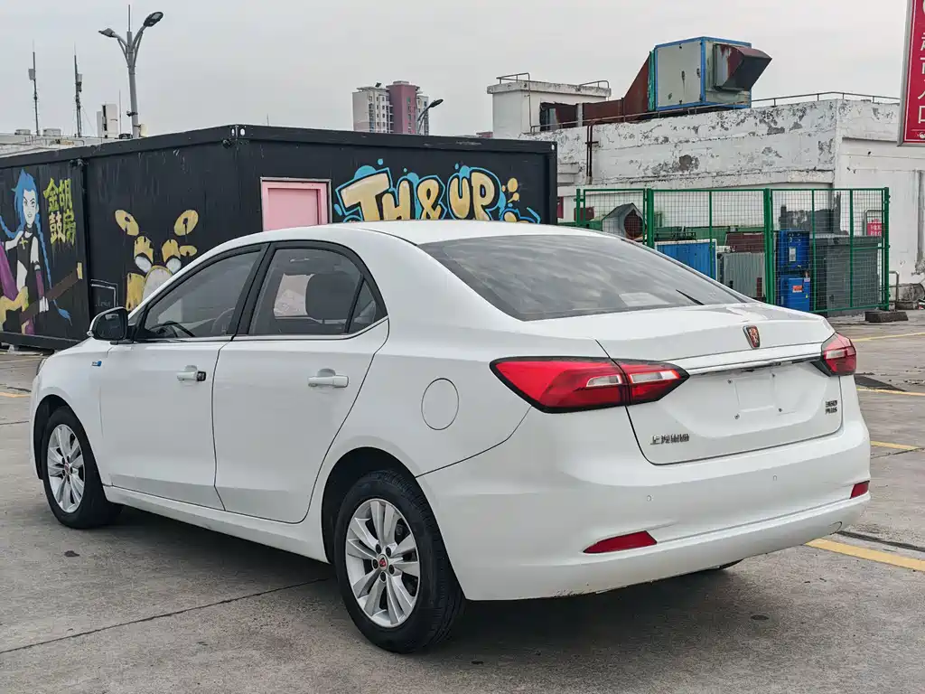 Roewe 360 PLUS 1.5 L Auto Premium