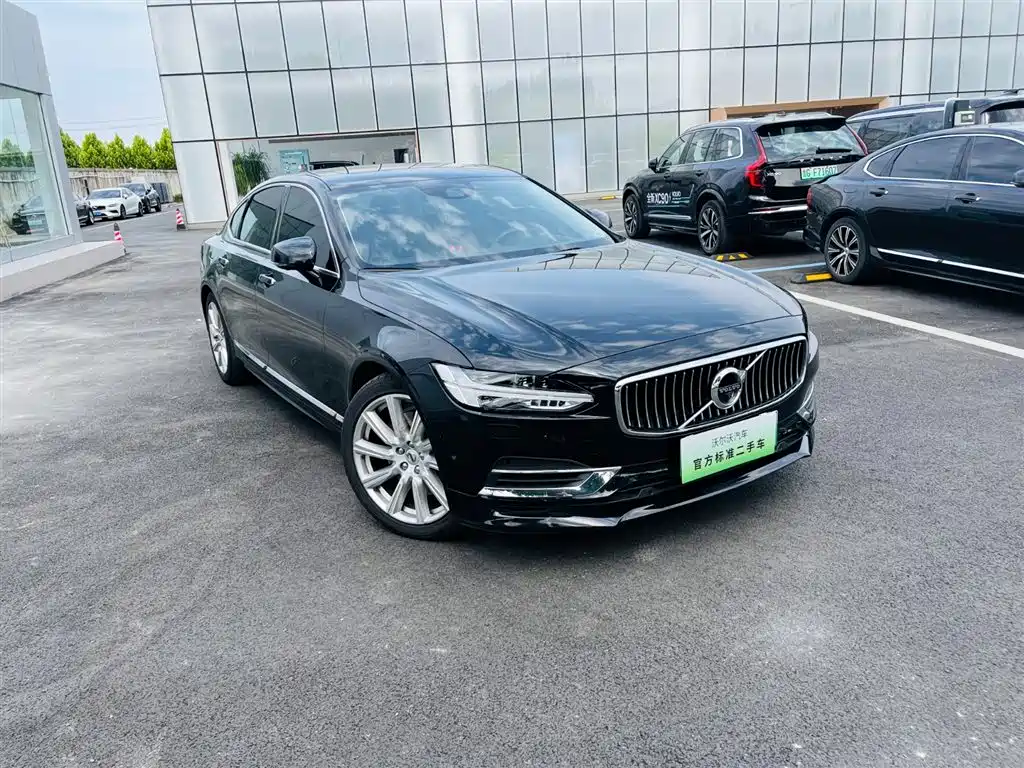Volvo S90 PHEV 沃尔沃S90插电式混动 2019款 T8 E驱混动 智雅版 国V