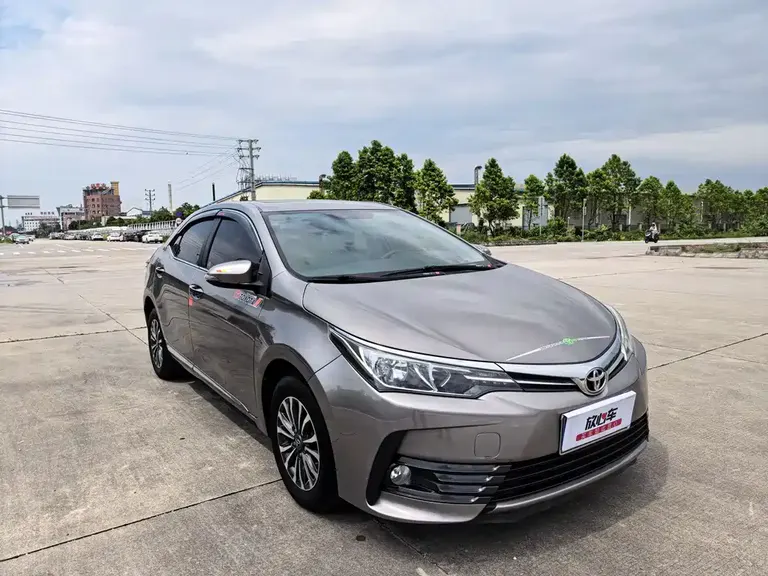 Toyota Corolla Facelift 1.2 T S-CVT GL-i
