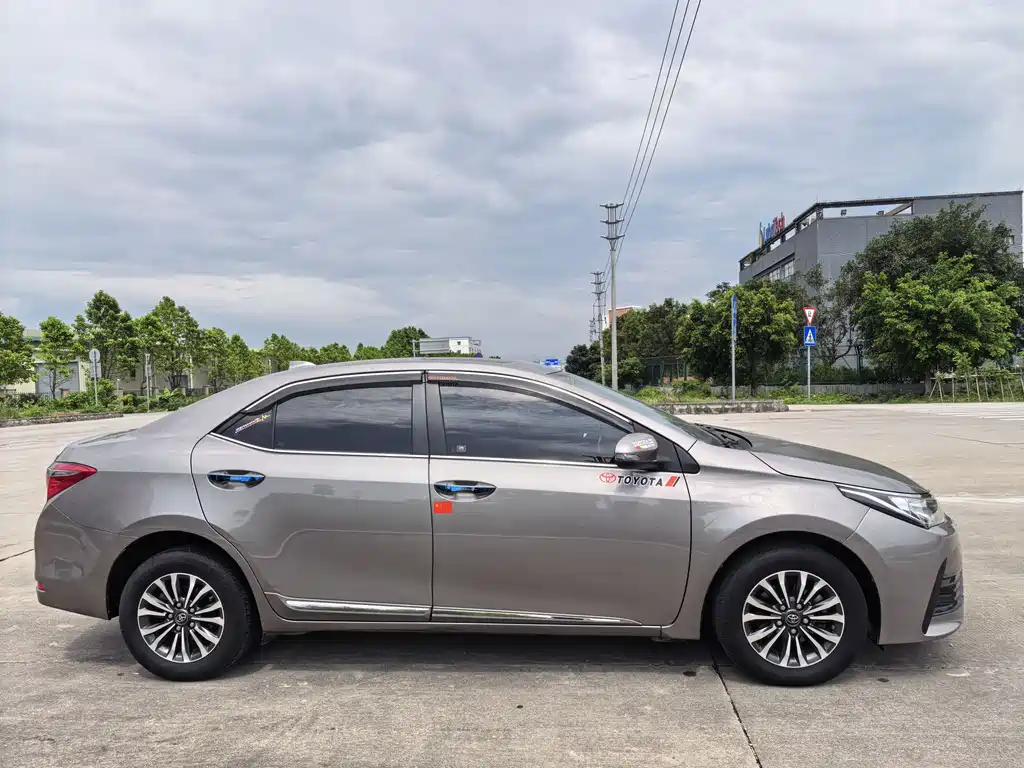 Corolla Facelift 1.2 T S-CVT GL-i